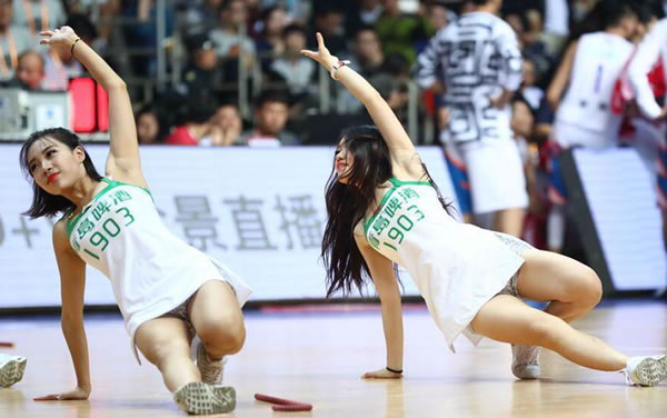 NBA历史影响力前五的巅峰对决